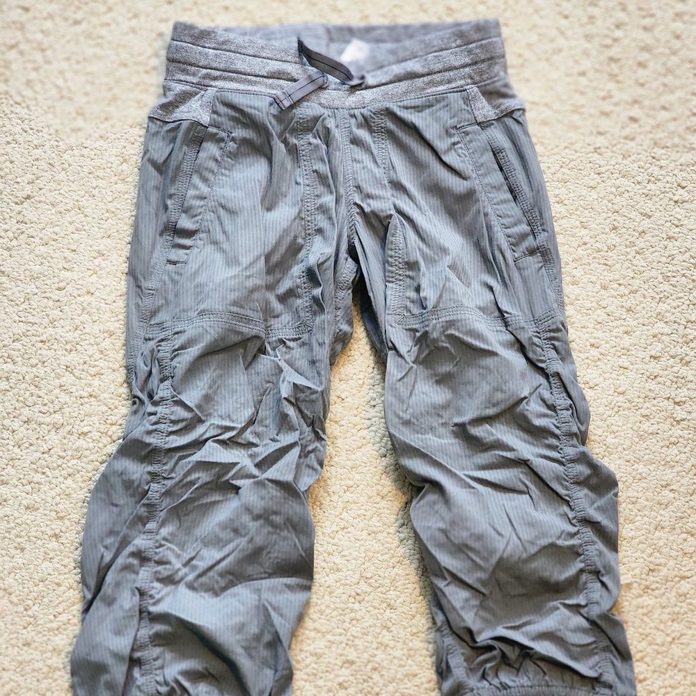 Ivivva cropped studio pants
